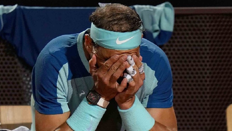 Nadal thua ngược Shapovalov ở vòng 3 Rome Masters, lỡ hẹn bán kết với Djokovic
