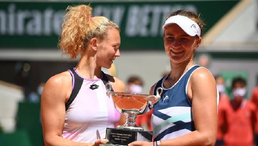Krejcikova hoàn tất ‘cú đúp’ tại Roland Garros, tạo loạt cột mốc ấn tượng