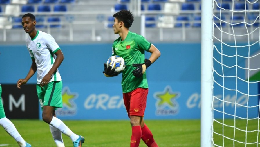 Nhâm Mạnh Dũng đi vào lịch sử VCK U23 châu Á với tư cách thủ môn