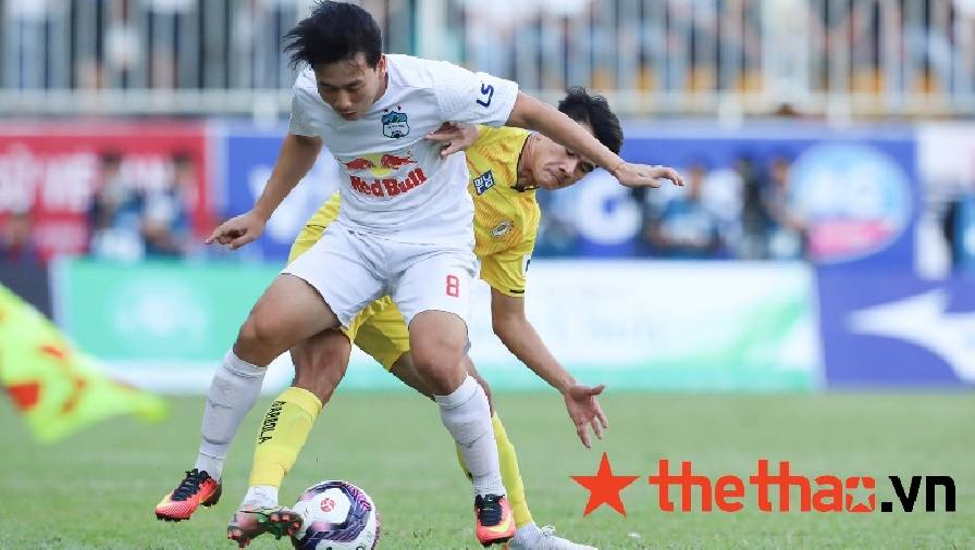 BLV Quang Huy: Tại sao không nghĩ đến việc lùi V.League 2021 sang tổ chức vào năm 2022?