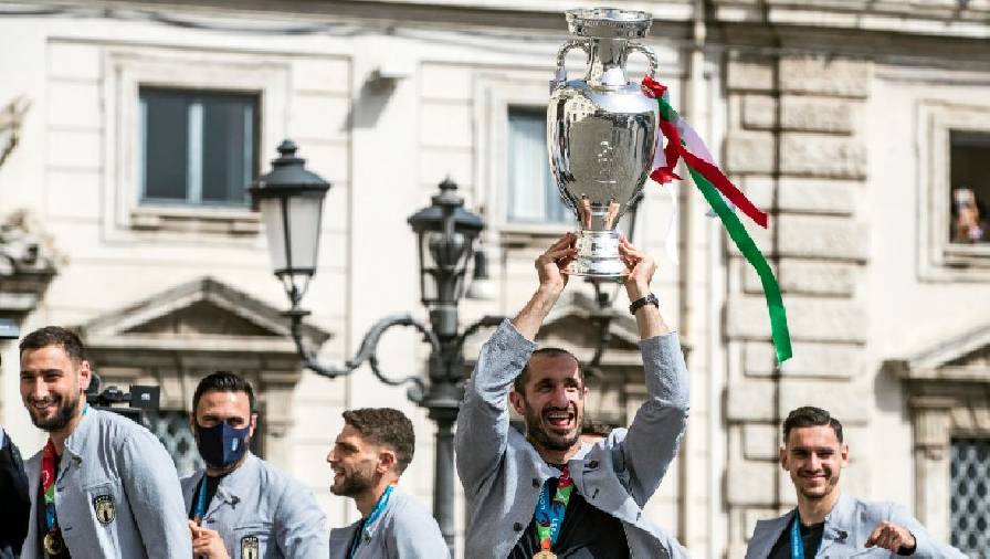 ĐT Italia tưởng nhớ Davide Astori sau chức vô địch EURO 2021