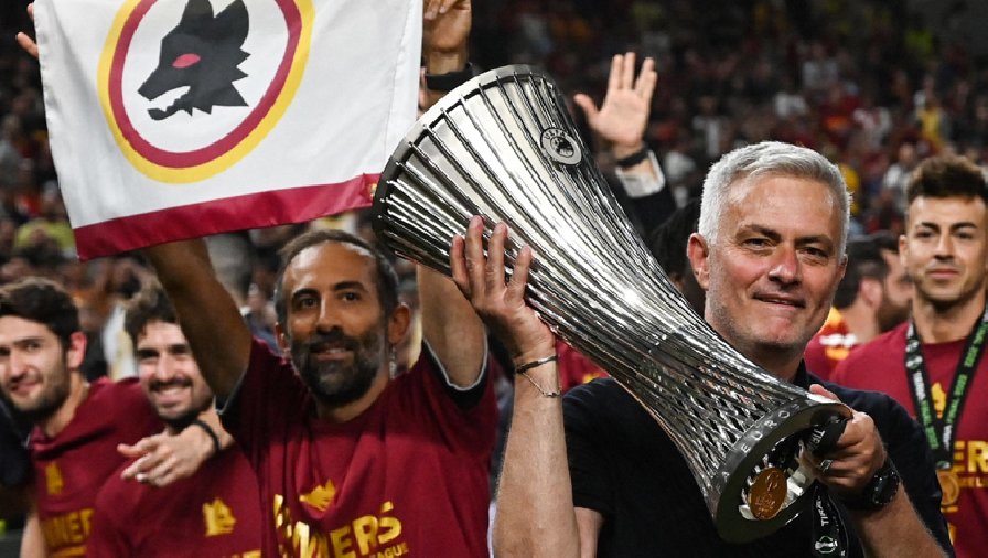 Jose Mourinho là ai? Tiểu sử, sự nghiệp huấn luyện và thành tích ấn tượng của HLV trưởng Roma