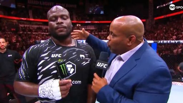 Derrick Lewis lại thắng, phá kỷ lục của chính mình tại UFC