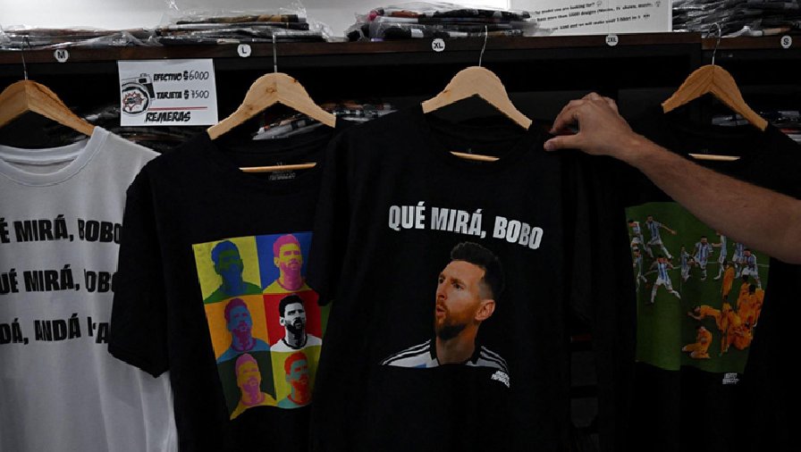 Argentina bán áo in câu chửi của Messi với cầu thủ Hà Lan