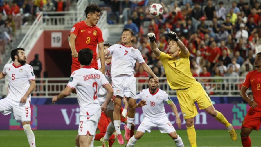 CĐV Trung Quốc nổi điên sau trận hòa Tajikistan, tố AFC chèn ép đội nhà