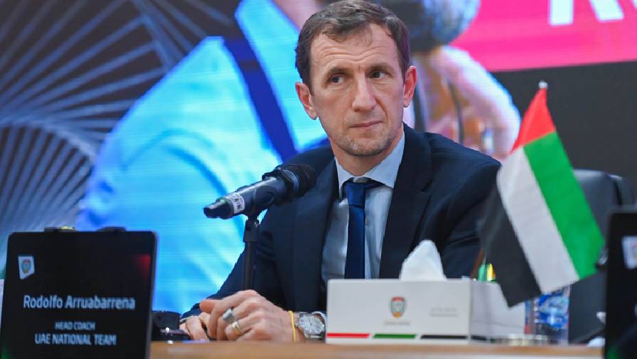ĐT UAE bổ nhiệm HLV người Argentina thay thế Bert Van Marwijk