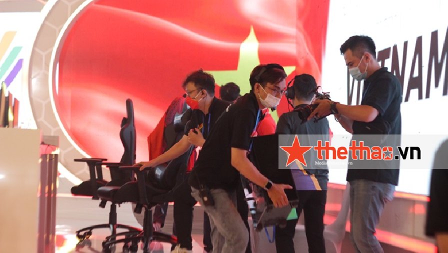 FIFA Online 4 SEA Games 31: Tuyển Việt Nam gặp sự cố máy móc