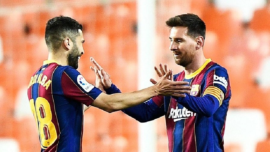 Jordi Alba cân nhắc từ chối 2 đề nghị từ Saudi Arabia để tái hợp Messi ở Mỹ
