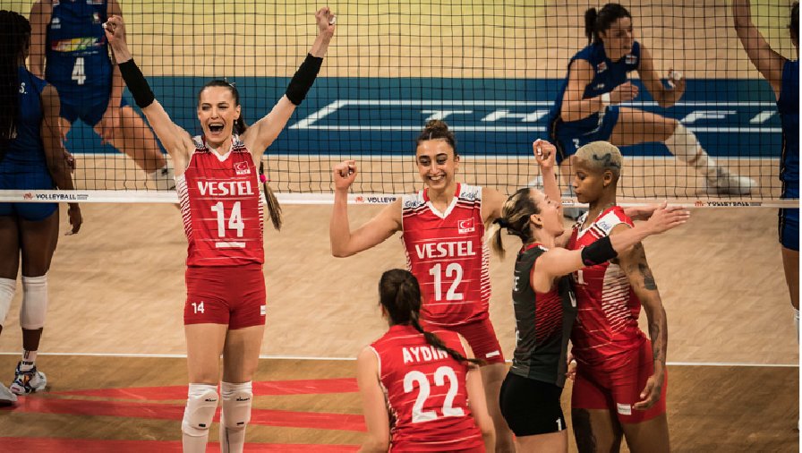 Tuyển bóng chuyền nữ Thổ Nhĩ Kỳ 'diệt gọn' Italia để vào bán kết Volleyball Nations League 2023