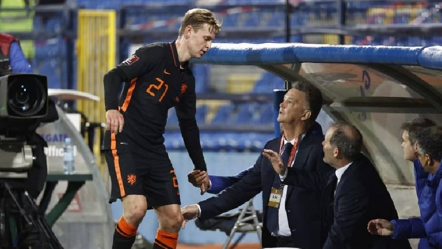 Van Gaal giải thích lý do thay De Jong dẫn đến trận hòa của Hà Lan