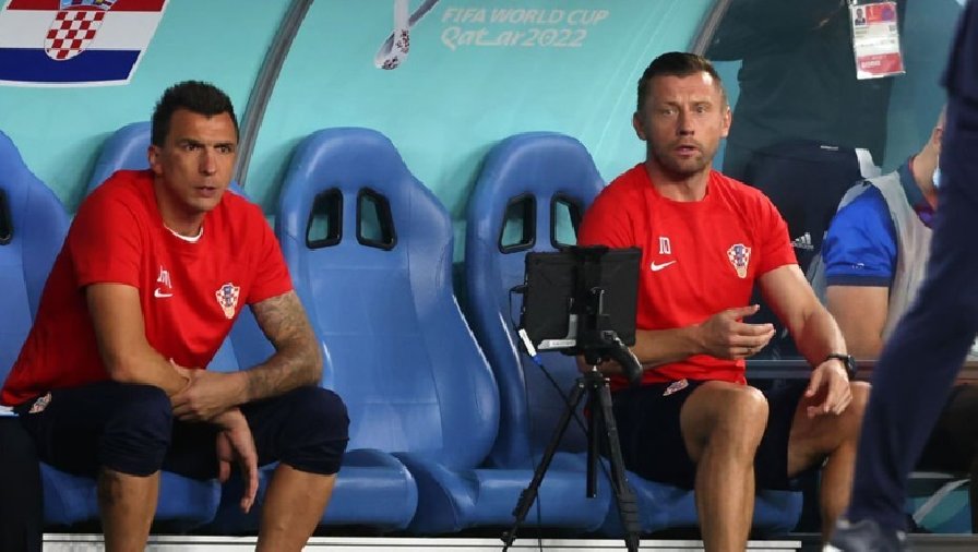 Vì sao trợ lý HLV Croatia Mario Mandzukic phải nhận thẻ đỏ ở trận gặp Argentina?