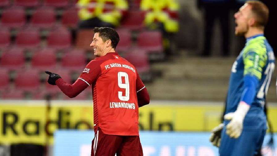 Lewandowski lập hat-trick, Bayern Munich có chiến thắng đầu tiên trong năm 2022