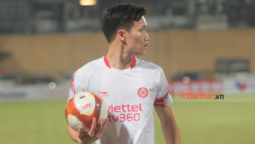 Cầu thủ Công an Hà Nội FC nhận án phạt nguội sau pha triệt hạ Hoàng Đức