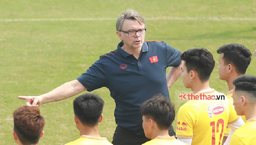 HLV Troussier chưa hài lòng với U23 Việt Nam, chỉ ra nhiều hạn chế sau trận gặp CLB Phú Thọ