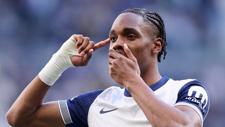 Tottenham chi 30 triệu bảng chiêu mộ tân binh đầu tiên dưới thời HLV Thomas Frank