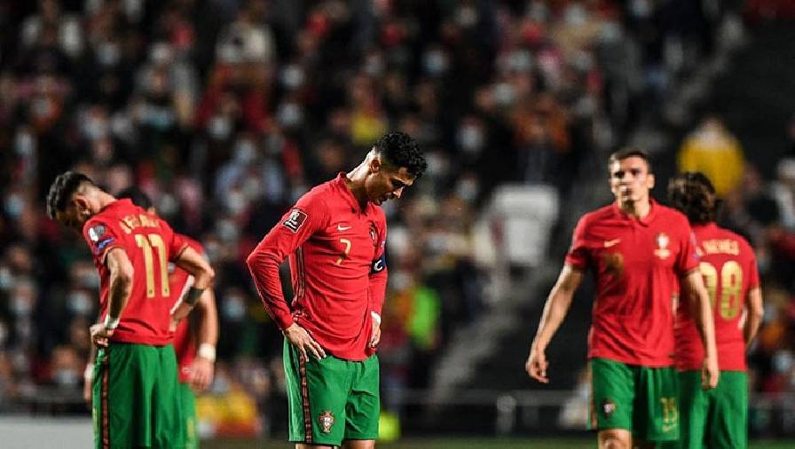 Ronaldo bị chê 'mất tích' trong trận thua của Bồ Đào Nha trước Serbia