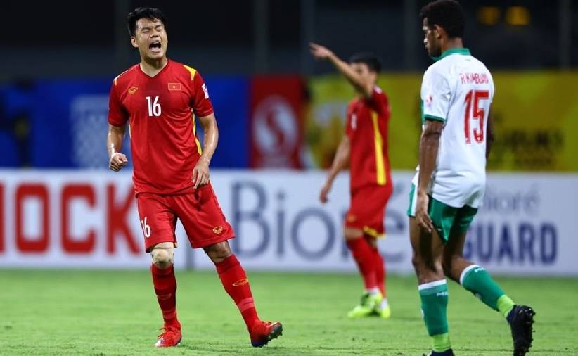 Bao quát hàng thủ trận Indonesia vs Việt Nam, Thành Chung được AFF ca ngợi