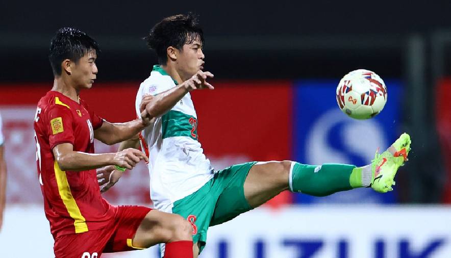 Trung vệ Indonesia giành giải thưởng Cầu thủ xuất sắc nhất trận đấu với Việt Nam