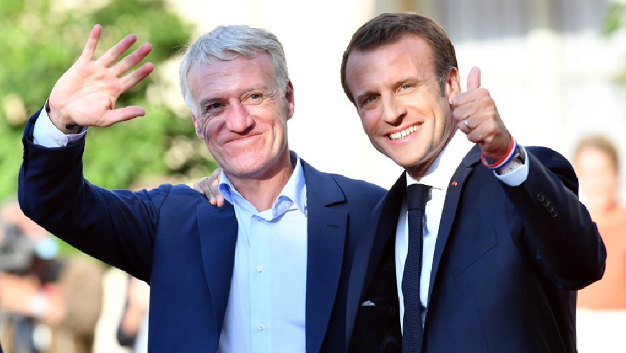 Tổng thống Pháp vào phòng thay đồ ăn mừng, muốn HLV Deschamps ở lại sau World Cup