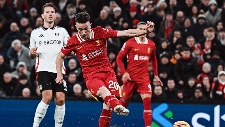 Liverpool, Arsenal đồng loạt chia điểm ở vòng 16 Ngoại hạng Anh