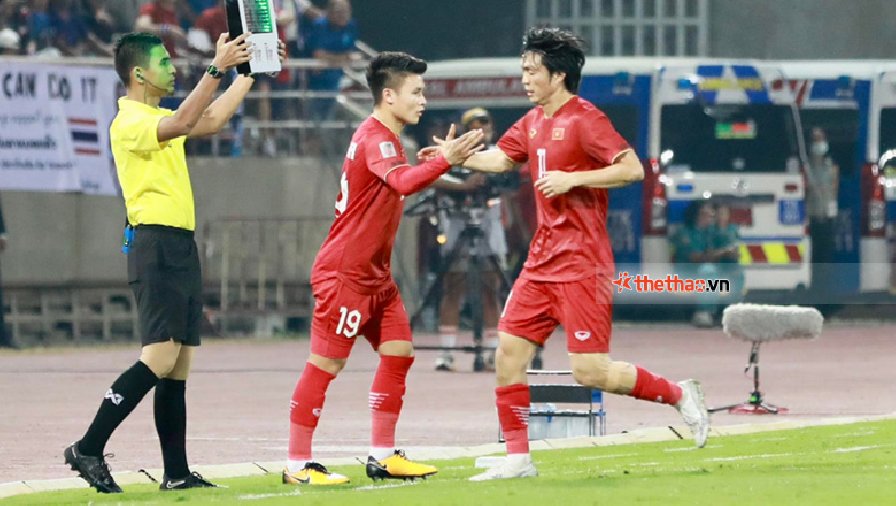 Tuấn Anh nhường chỗ cho Quang Hải chỉ sau 36 phút trận chung kết lượt về AFF Cup 2022