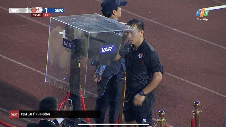 VAR áp dụng trong toàn bộ 7 trận đấu tại vòng 10 V.League 2024/2025