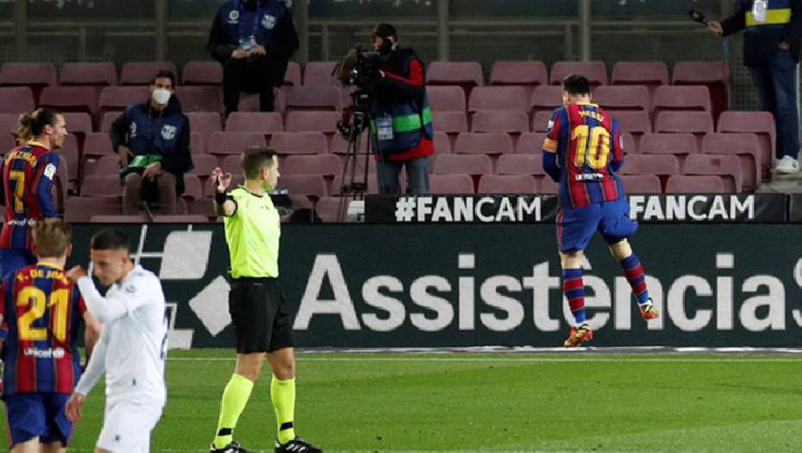 Messi rực sáng, Barca phả hơi nóng vào gáy Aletico