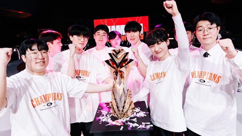 First Stand 2025: Áp đảo Karmine Corp, Hanwha Life Esports lên ngôi vô địch