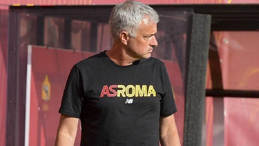 Mourinho thắng trận đầu tiên cùng AS Roma với tỉ số 10-0