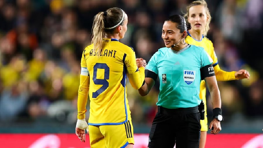 Tuyển nữ Thụy Điển chỉ trích trọng tài bắt trận gặp Tây Ban Nha 'không biết lắng nghe'