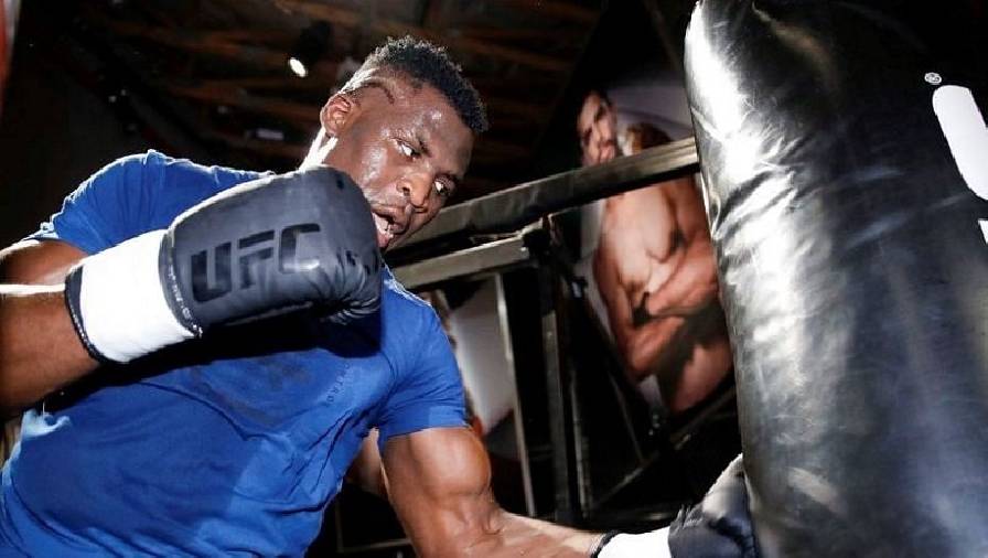 Francis Ngannou muốn chuyển sang đấu Boxing vì thiếu tiền