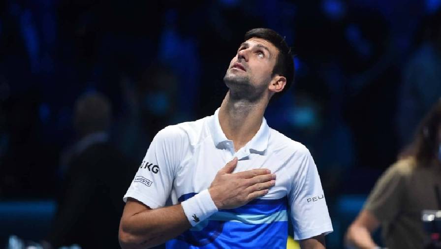 Djokovic khởi đầu suôn sẻ ở ATP Finals 2021 với chiến thắng trước Ruud