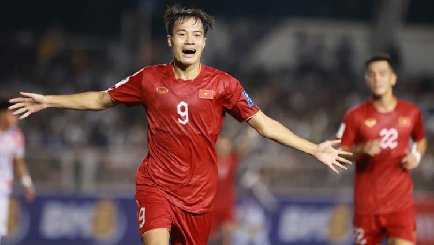 Văn Toàn ghi bàn thắng đầu tiên cho ĐT Việt Nam ở vòng loại World Cup 2026