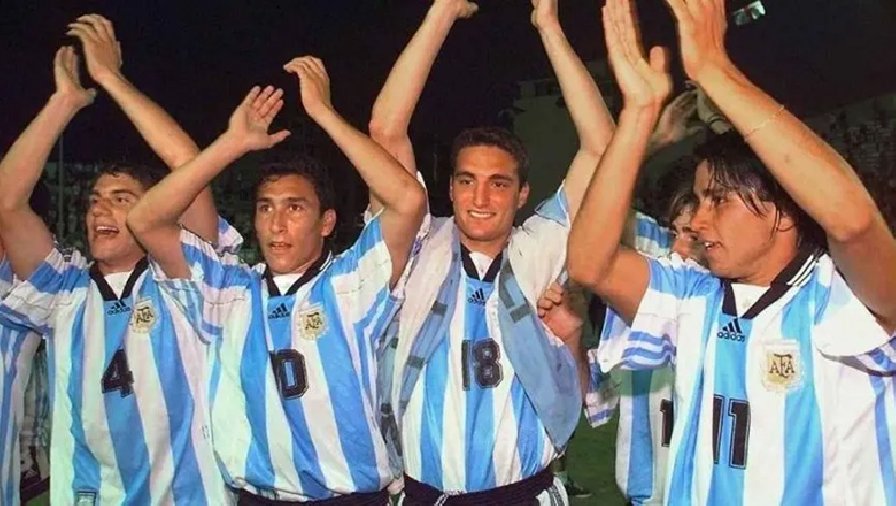 HLV Scaloni từng cùng Argentina đánh bại Pháp ở chung kết khi còn là cầu thủ