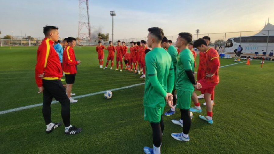 U20 Việt Nam làm quen thời tiết trước ngày đấu Saudi Arabia