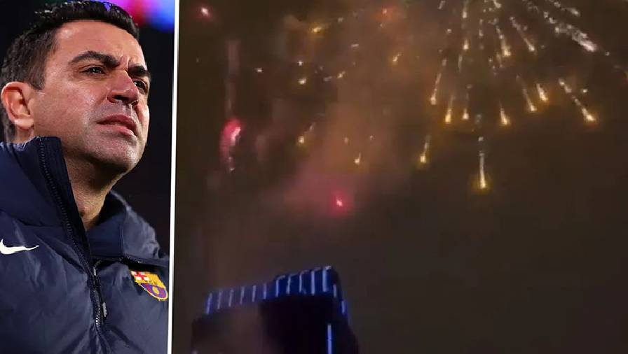 CĐV Galatasaray bắn pháo hoa lúc 3 giờ sáng, phá giấc ngủ của dàn sao Barca
