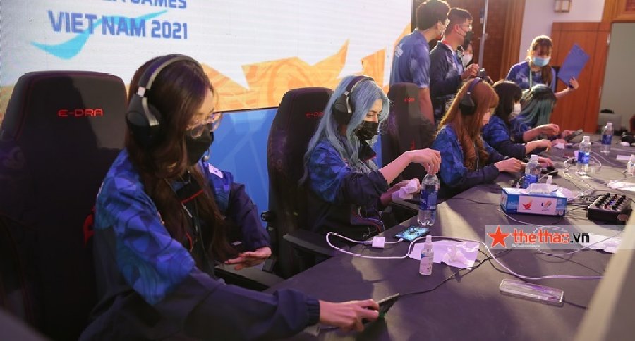 Tốc Chiến nữ SEA Games 31: Sự cố hy hữu xuất hiện ở trận Philippines vs Thái Lan