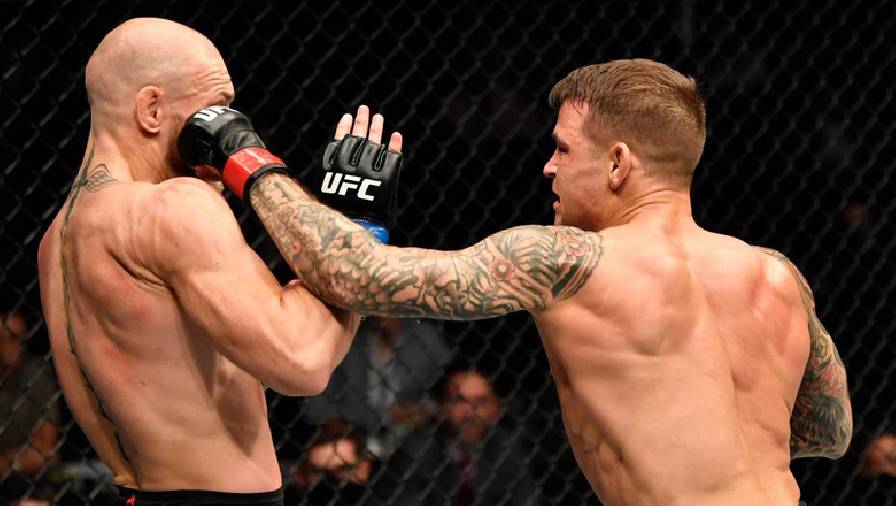 Cựu vương Eddie Alvarez 'té ngửa' khi Dustin Poirier knockout Conor McGregor tại UFC 257