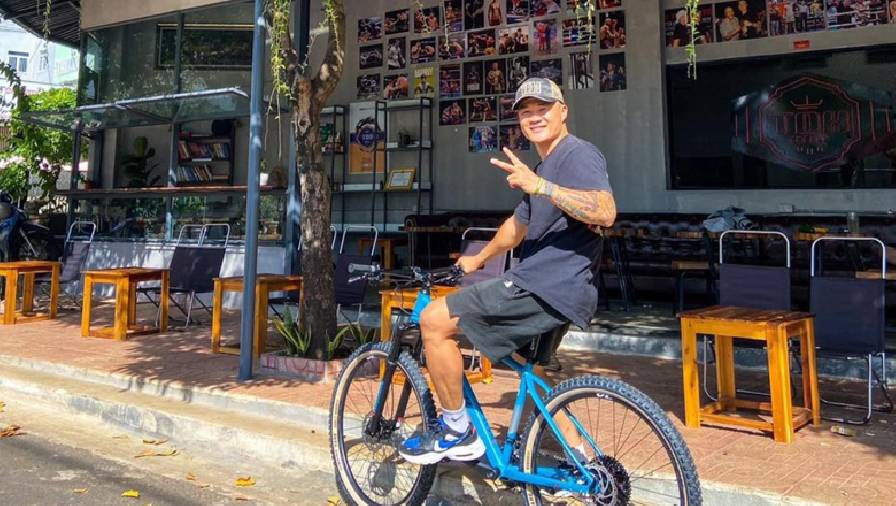 Trương Đình Hoàng và thử thách đạp xe 40km của fan hâm mộ