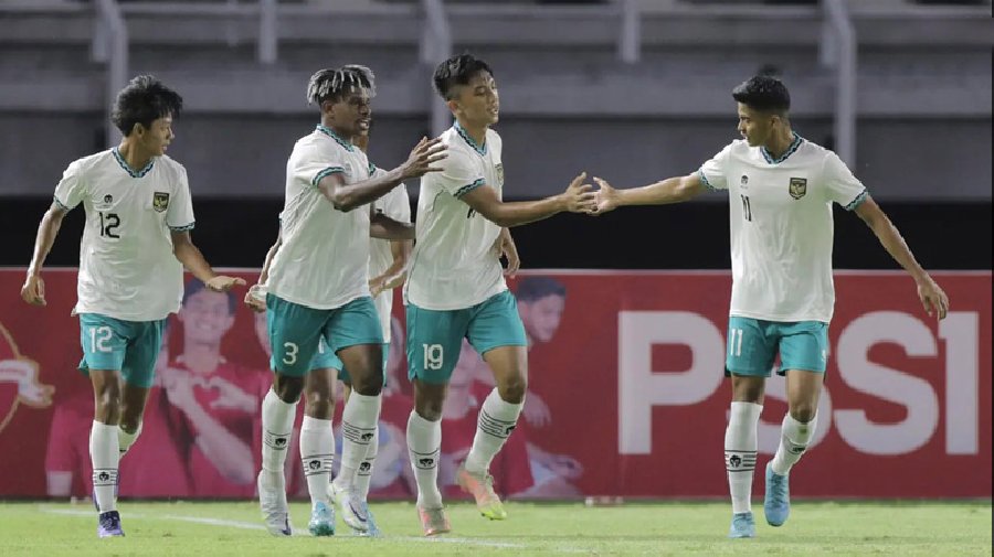 HLV Đinh Thế Nam dè chừng 4 cầu thủ U20 Indonesia trước trận 'chung kết bảng'