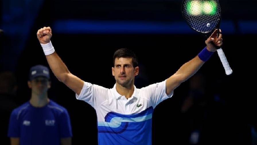 Djokovic đoạt vé bán kết ATP Finals lần thứ 10 sau trận thắng Rublev