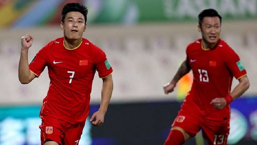 VAR giúp Wu Lei ghi bàn, ĐT Trung Quốc giật lại 1 điểm từ tay Australia