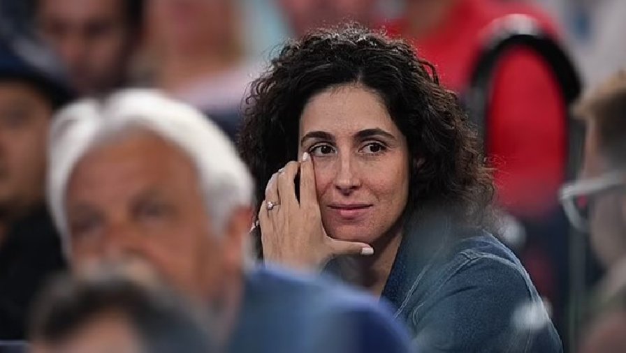 Vợ Nadal bật khóc khi chứng kiến chồng thua ngay vòng 2 Úc mở rộng 2023