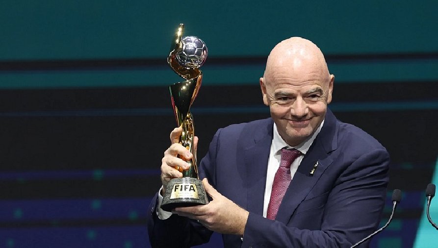 Chủ tịch FIFA yêu cầu được tiếp đón như nguyên thủ quốc gia, Australia từ chối