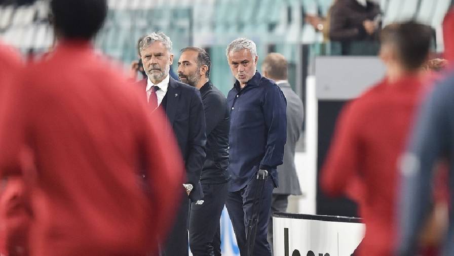 Mourinho hiền lành bất ngờ dù Roma mất oan bàn thắng trận gặp Juventus