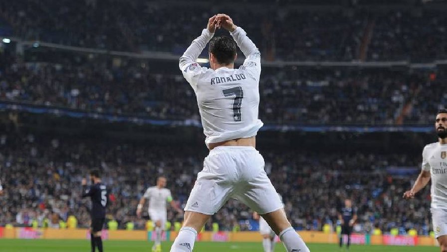 Giải mã phong cách ăn mừng của các ngôi sao bóng đá: ‘Ngạo nghễ’ Ronaldo, ngã ngửa với Lord Bendtner