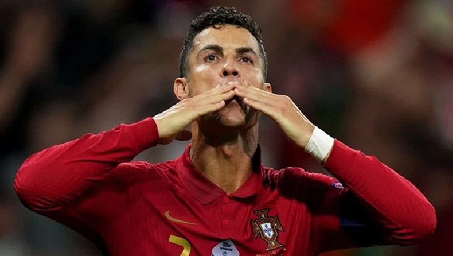 Kịch bản không tưởng khiến Ronaldo treo giày ngay lập tức