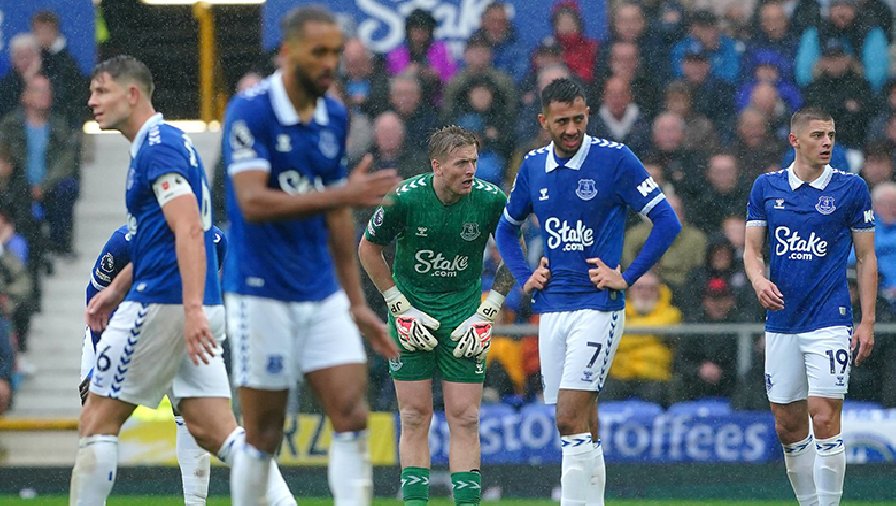 Khả năng Everton xuống hạng tăng thêm 30% sau khi bị trừ 10 điểm
