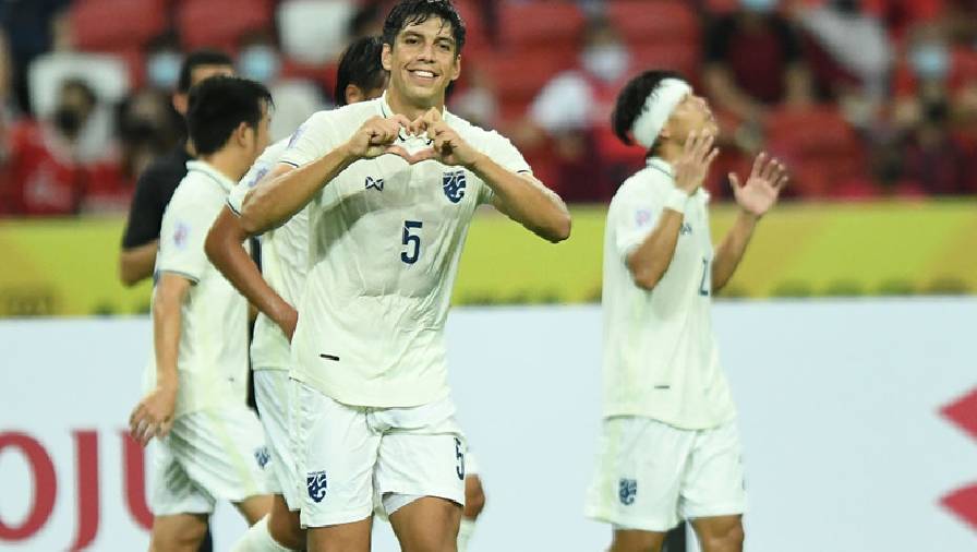 ĐT Thái Lan giành ngôi nhất bảng A khi thắng nhẹ Singapore bằng đội hình 2