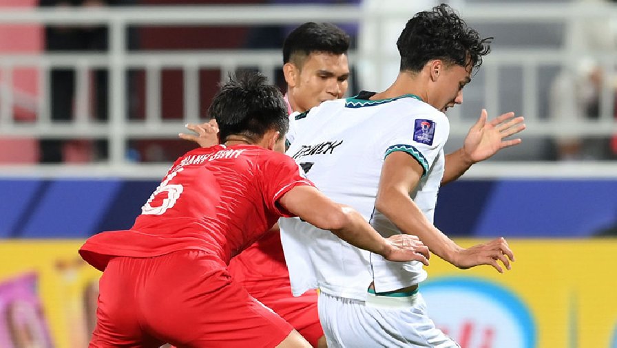 Thanh Bình mắc lỗi vô duyên, 'biếu' cho Indonesia bàn thắng